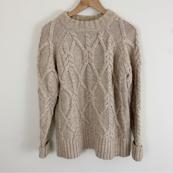 H&M Beige OverSized Chunky Cable Knit Wool Sweater XS - Picture 3 of 5